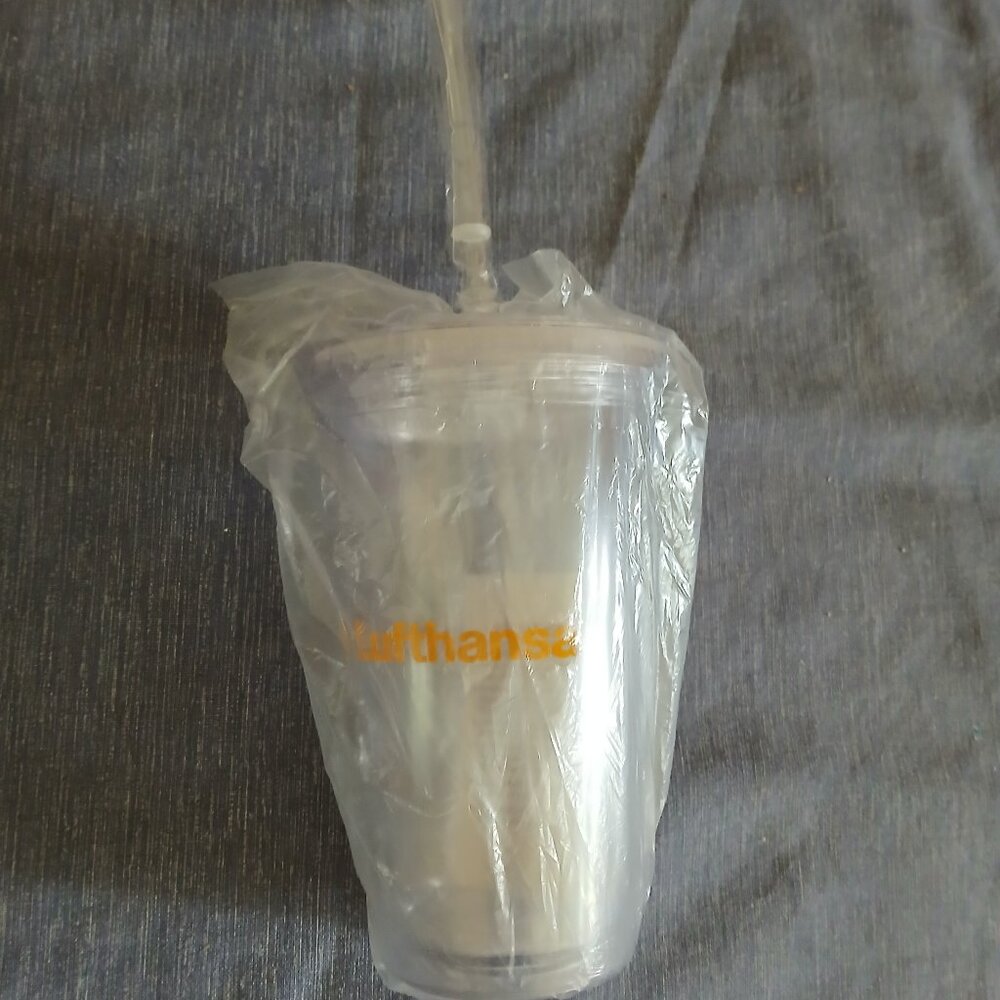 Lufthansa clear Tumbler with Screw lid & Straw New